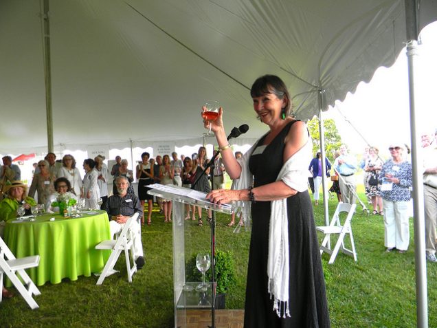 Jennifer Dowley – Spotlight